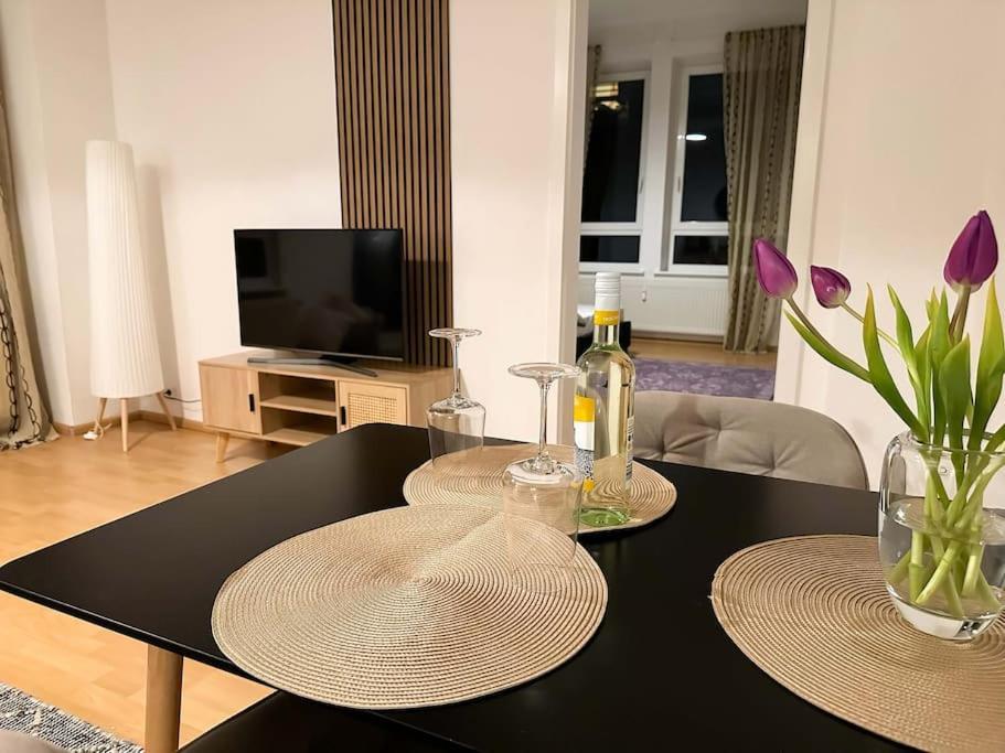Gemuetliche 2-Zimmer Wohnung Im Zentrum Neumuenster Ngoại thất bức ảnh